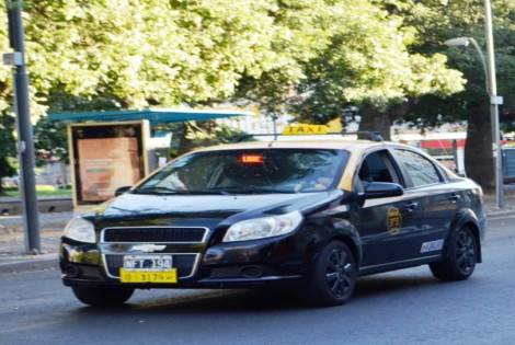 Imagen de Circularan mas taxis durante los fines de semana