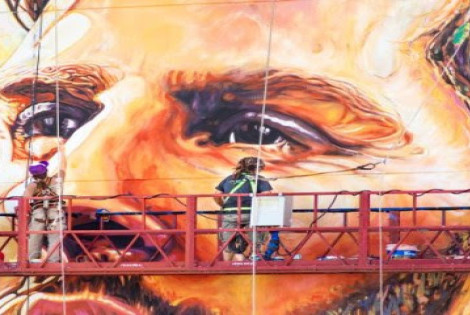 Imagen de Se inaugura el mayor mural en homenaje a Lionel Messi