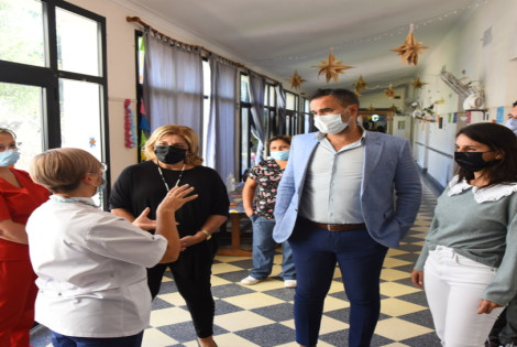Imagen de Rosario y Santa Fe con nuevos centros de vacunaci&oacute;n