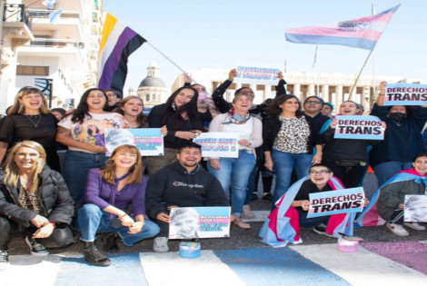 Imagen de SE PINTO LA SENDA PEATONAL DEL CONCEJO DE ROSARIO