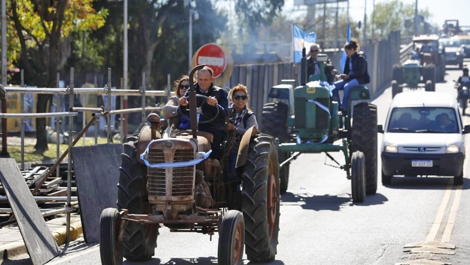 Imagen de el campo al gobierno: �An&iacute;mense a un pa&iacute;s con menos impuestos"