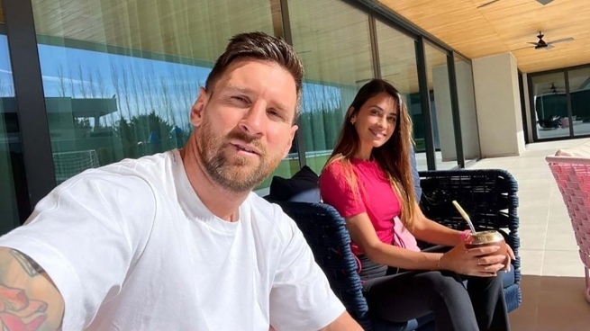 Imagen de Mates y familia: el descanso de Messi junto a Antonella