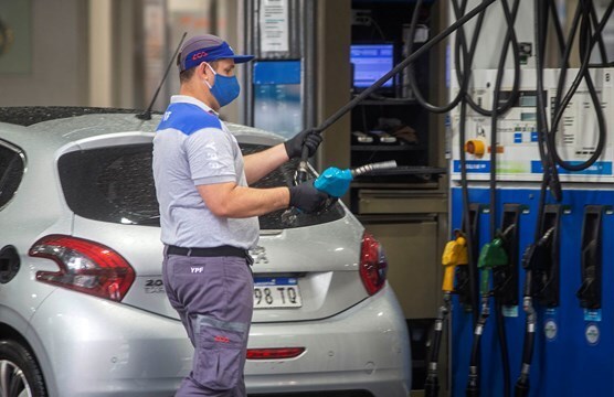 Imagen de Aumentó el combustible: ¿a cuánto se vende? Imagen de Aumentó el combustible: ¿a cuánto se vende?
