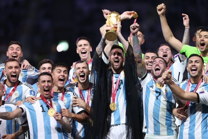 Imagen de LA FELICIDAD DE TODOS... ¡Argentina, campeón del mundo!