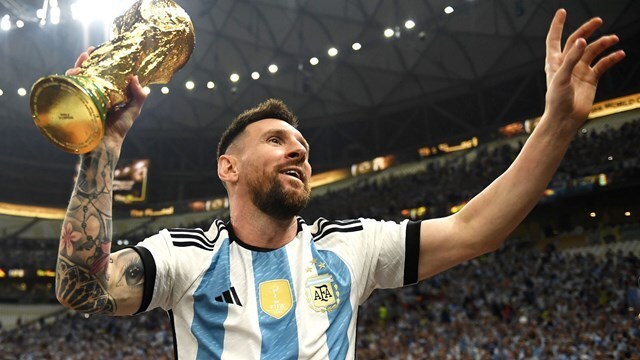 Imagen de Messi con la copa: "Se hizo desear, mir&aacute; lo que es, es hermosa"