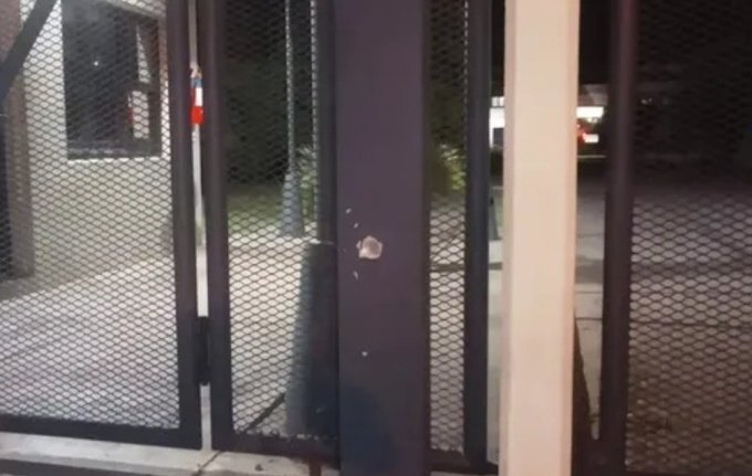 Imagen de ATAQUE A BALAZOS A TELEVISI&Oacute;N LITORAL