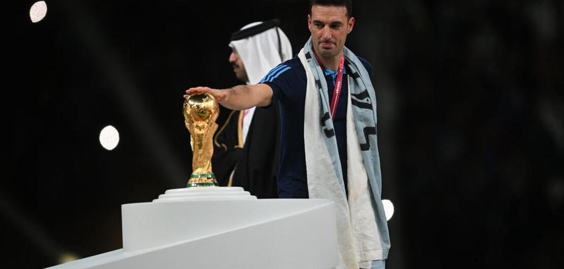 Scaloni gan&oacute; el premio a mejor DT del mundo. Foto: Fernando Gens TELAM SE 2022. Queda expresamente prohibida la utilizaci&oacute;n de este contenido sin citar la autor&iacute;a de TELAM, la omisi&oacute;n de este requisito es violatorio del R&eacute;gimen Legal de la Propiedad Intel
