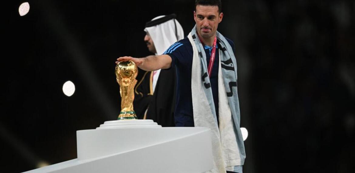 Scaloni ganó el premio a mejor DT del mundo. Foto: Fernando Gens TELAM SE 2022. Queda expresamente prohibida la utilización de este contenido sin citar la autoría de TELAM, la omisión de este requisito es violatorio del Régimen Legal de la Propiedad Intel