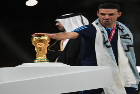 Scaloni gan&oacute; el premio a mejor DT del mundo. Foto: Fernando Gens TELAM SE 2022. Queda expresamente prohibida la utilizaci&oacute;n de este contenido sin citar la autor&iacute;a de TELAM, la omisi&oacute;n de este requisito es violatorio del R&eacute;gimen Legal de la Propiedad Intel