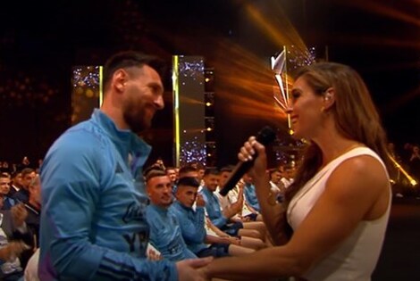 Imagen de Soledad Pastorutti se emocion&oacute; al cantarle a Messi