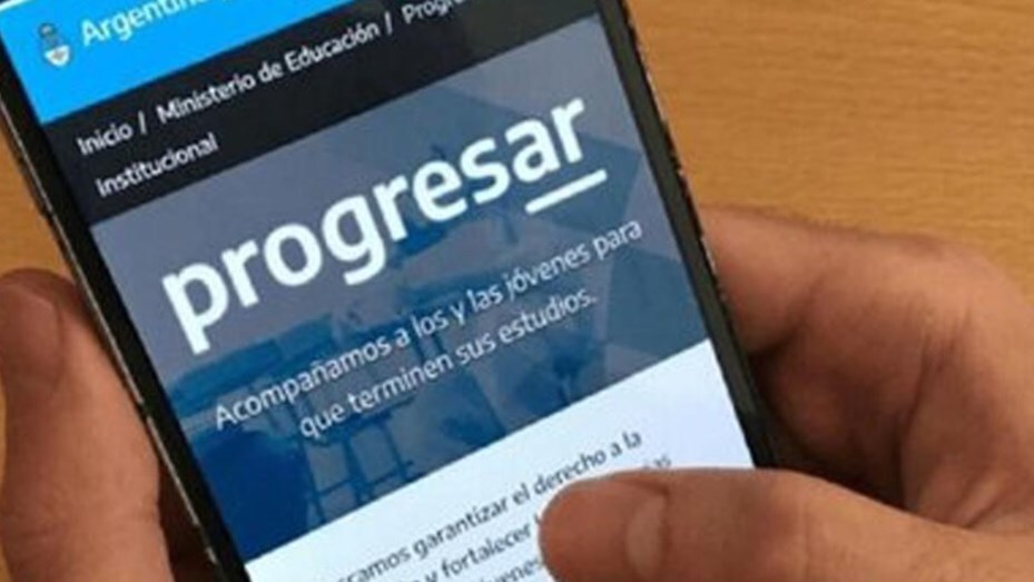 Imagen de aumentan 42% el monto de las becas para j&oacute;venes