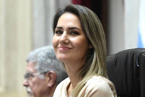 Imagen de Losada anunci&oacute; su precandidatura a gobernadora de Santa Fe