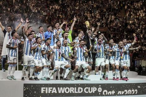 Argentina en el festejo del campeonato de Mundo (Foto Fernando Gens). - TELAM
