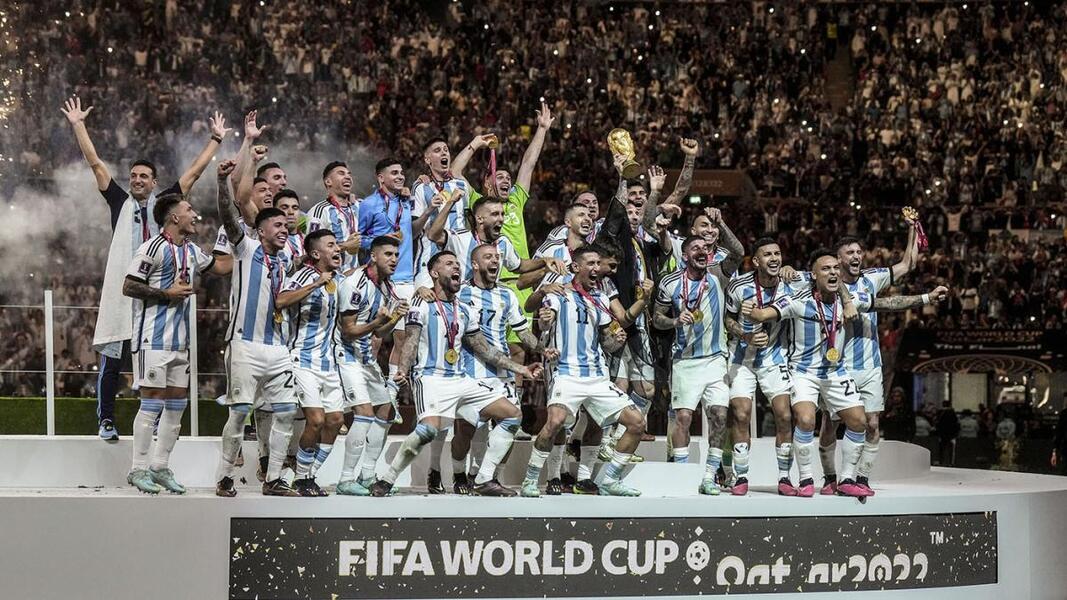 Argentina en el festejo del campeonato de Mundo (Foto Fernando Gens). - TELAM