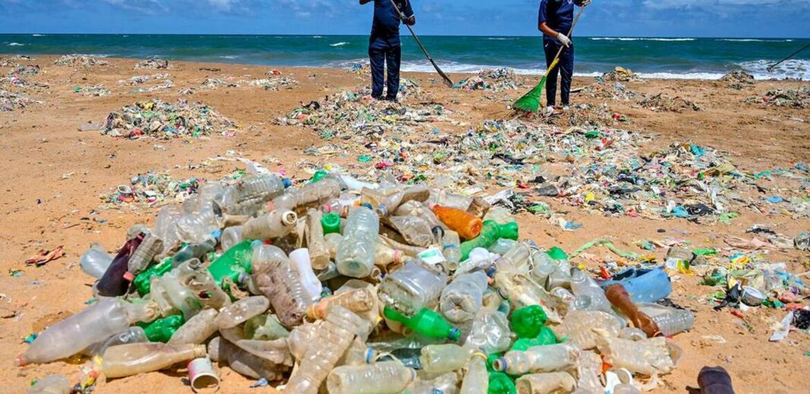 Según las estimaciones, menos del 10% del plástico se recicla y se calcula que entre 19 y 23 millones de toneladas de desechos plásticos terminan cada año en lagos, ríos y mares. (Foto Prensa)