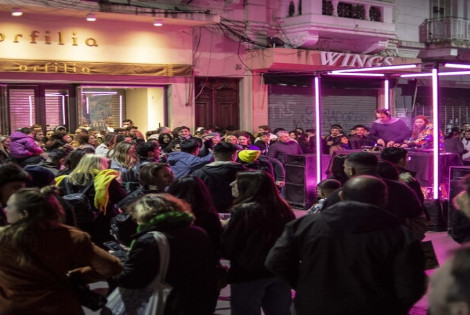 Imagen de Rosario vivir&aacute; otra Noche de Peatonales