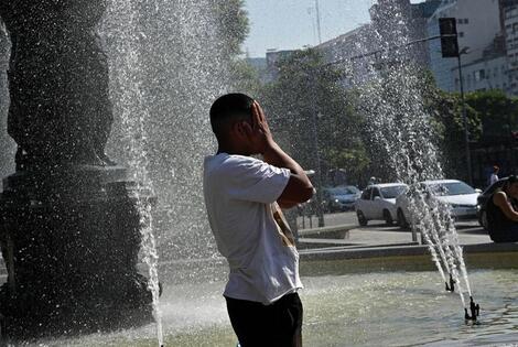Alerta por el calor "extremo" que esperan para el verano en Argentina. Foto: Camila Godoy