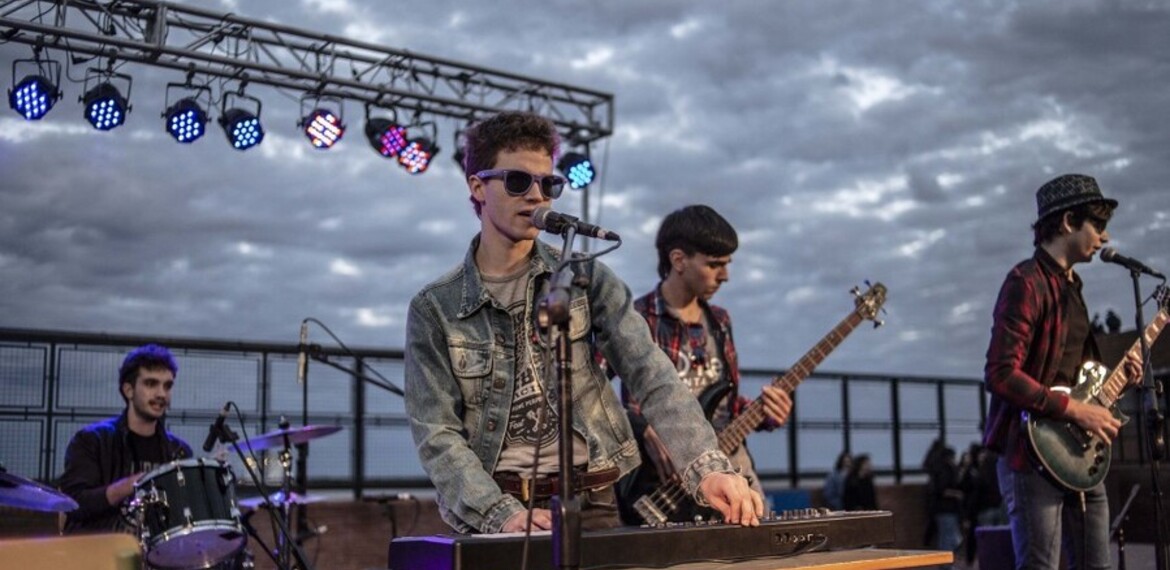 Imagen de festival de bandas en el anfiteatro del Parque de España