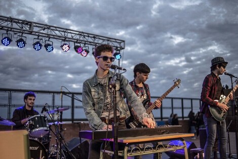 Imagen de festival de bandas en el anfiteatro del Parque de España