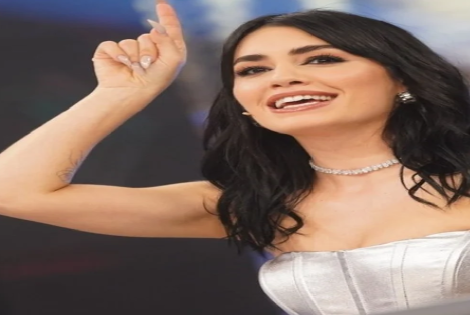 Imagen de Lali a Milei: "Tienen que hacerse cargo de gobernar para todos"
