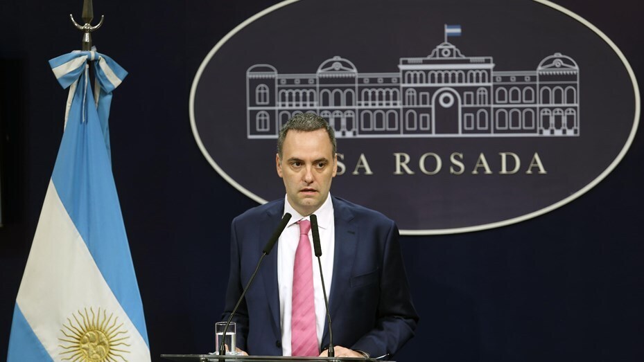 Imagen de El Gobierno anunci&oacute; la desregulaci&oacute;n de las obras sociales de los sindicatos