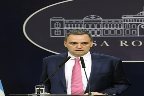 Imagen de El Gobierno anunci&oacute; la desregulaci&oacute;n de las obras sociales de los sindicatos