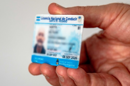 Imagen de Se demora la impresi&oacute;n de carnets de conducir