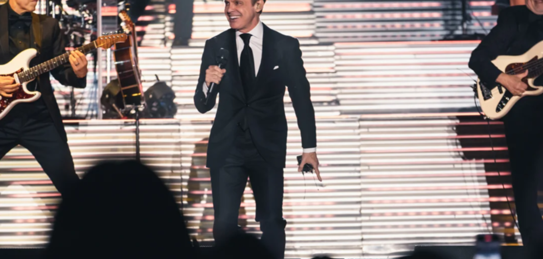 Luis Miguel en el escenario. Foto: NA - Damian Dopacio.