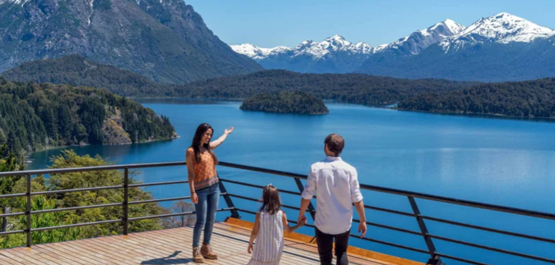 El Lago Nahuel Huapi es una de las grandes bellezas argentinas que se puede visitar en Semana Santa. Crédito: La Ruta Natural