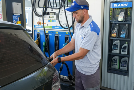 Imagen de Nafta: c&oacute;mo ahorrar $6.000 cargando los s&aacute;bados