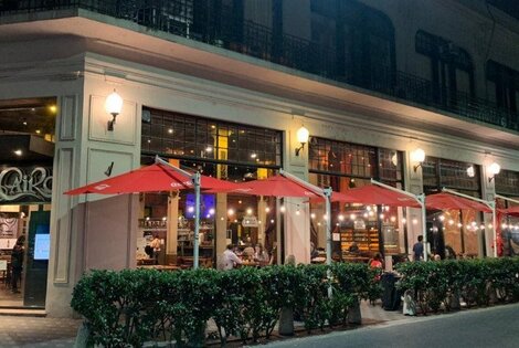 Imagen de Bares y restaurantes celebran a la bandera y a su creador