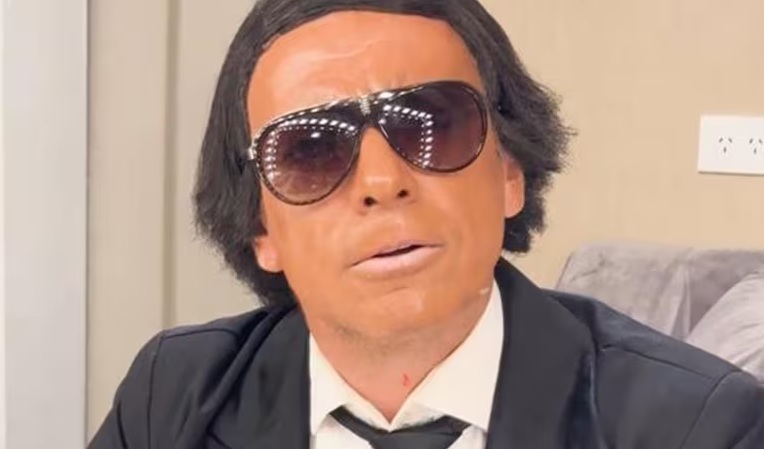 Imagen de La genial imitaci&oacute;n de Julio Iglesias por Martin Bossi