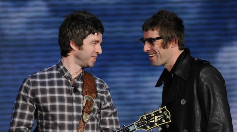 Los hermanos Liam y Noel Gallagher se reconciliaron y est&aacute;n listos para hacer una gira mundial. Foto: Agencia Noticias Argentinas / @oasis