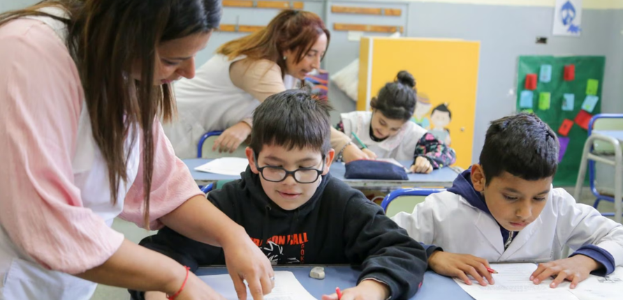 Imagen de Más del 70 % de los docentes adhieren a la jornada extendida