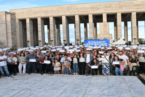 Imagen de m&aacute;s de 400 emprendedoras y emprendedores se capacitaron