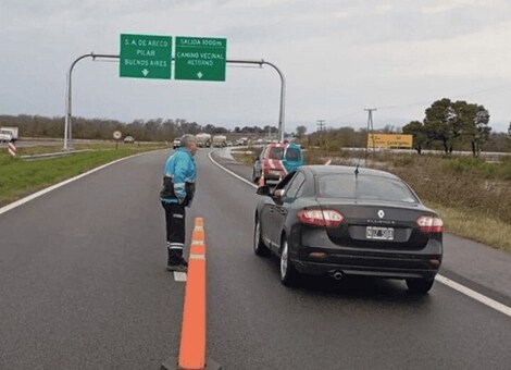Imagen de La autopista RosarioBuenos Aires seguirá cortada varias semanas
