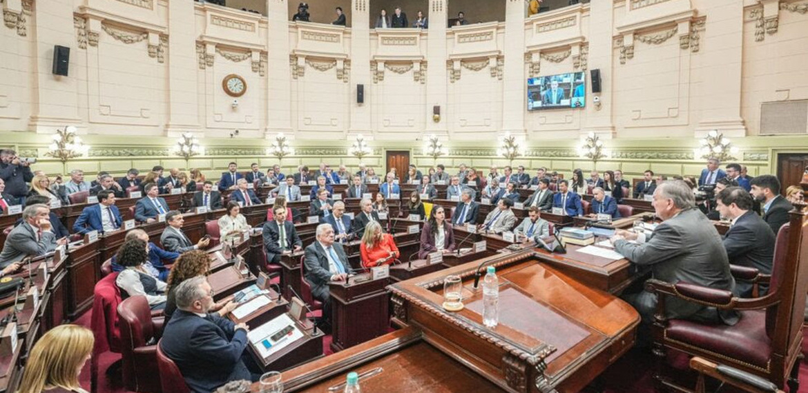 Imagen de Los convencionales electos debaten la reforma de la Constitución de Santa Fe Imagen de Los convencionales electos debaten la reforma de la Constitución de Santa Fe