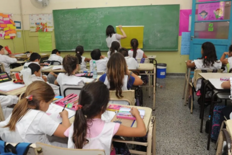 Imagen de Paritaria docente: el Gobierno ofreció un aumento semestral del 7 %
