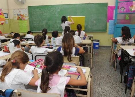 Imagen de Paritaria docente: el Gobierno ofreció un aumento semestral del 7 %