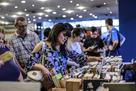 Imagen de Rosario celebra una nueva edici&oacute;n de la Noche de Librer&iacute;as