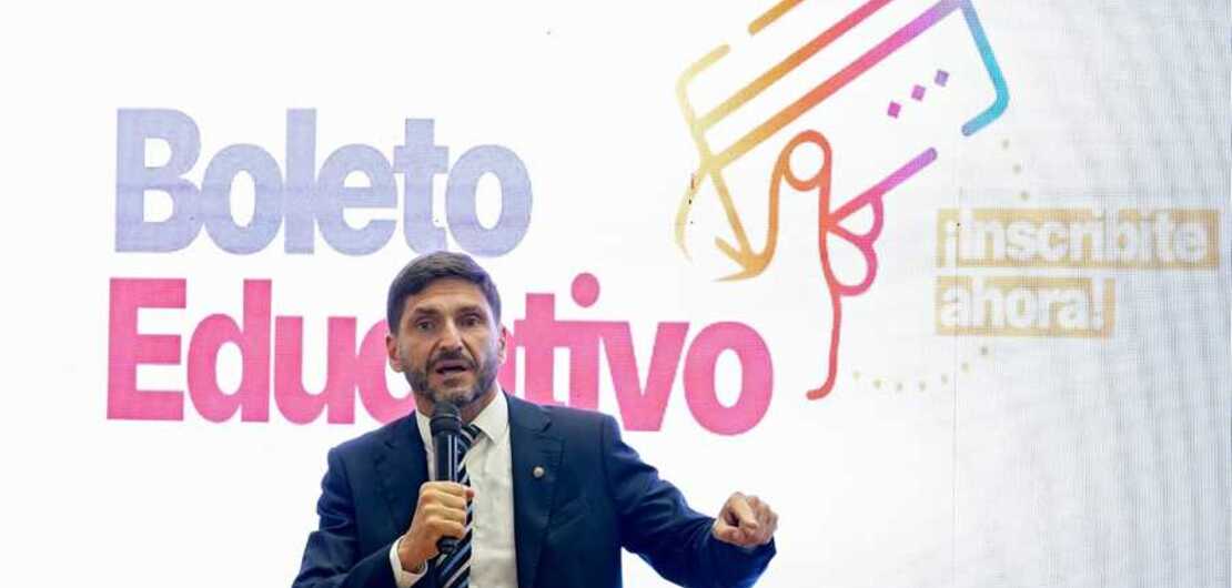 Imagen de Pullaro lanz&oacute; el Boleto Educativo 2026