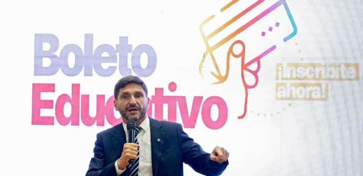 Imagen de Pullaro lanz&oacute; el Boleto Educativo 2026