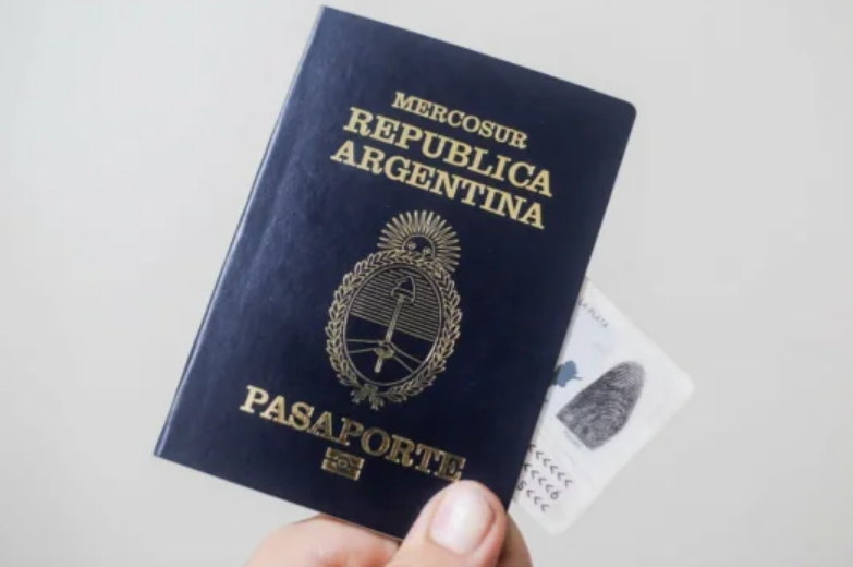 Imagen de Aumentan el DNI y el pasaporte: cuánto costarán Imagen de Aumentan el DNI y el pasaporte: cuánto costarán