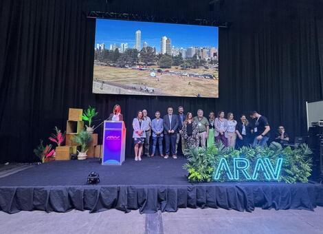 Foto: Autoridades en el &uacute;ltimo workshop de Arav en Metropolitano.