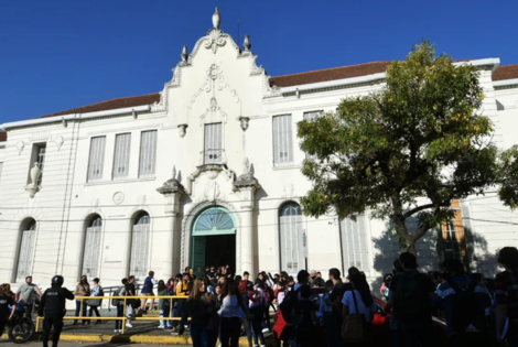 Imagen de Amenazas en escuelas: advierten que son delito