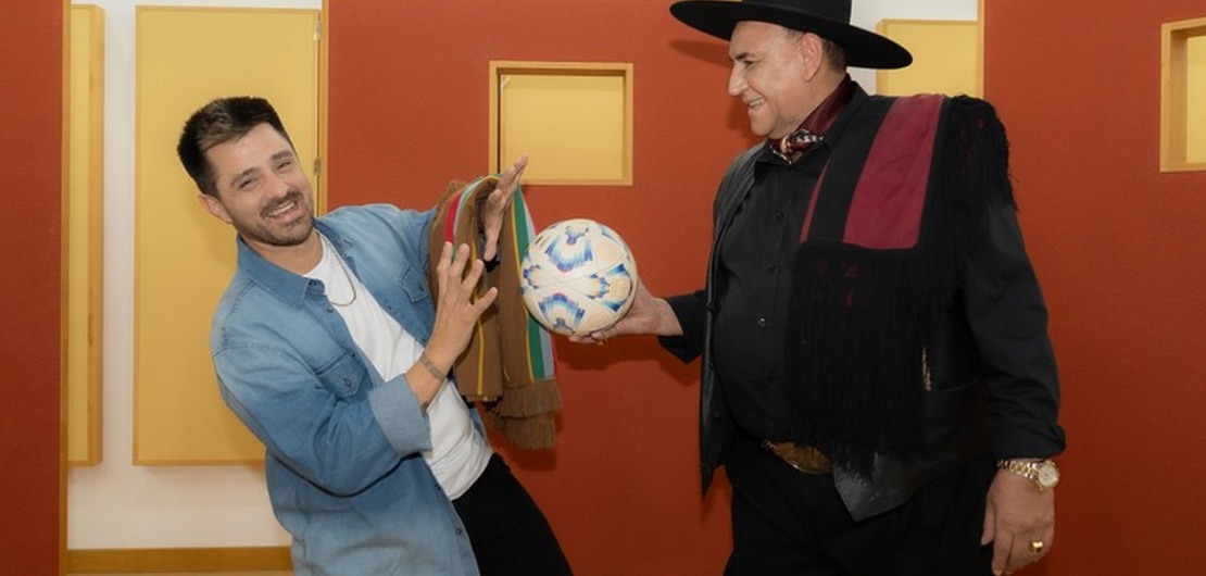 Imagen de El Chaqueño y Efraín Colombo le cantan al ídolo argentino Imagen de El Chaqueño y Efraín Colombo le cantan al ídolo argentino