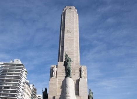 Imagen de El Monumento ya está listo para la gran fiesta popular Imagen de El Monumento ya está listo para la gran fiesta popular