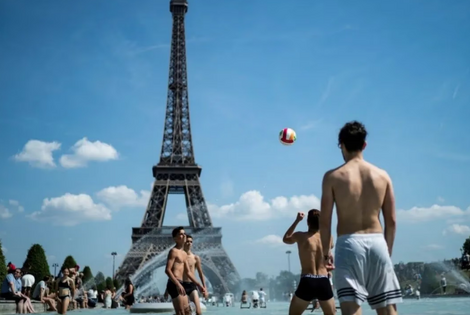 Imagen de Francia en alerta por una ola de calor extremo Imagen de Francia en alerta por una ola de calor extremo