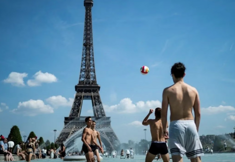 Imagen de Francia en alerta por una ola de calor extremo