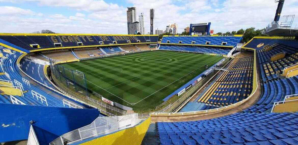 Imagen de Pol&eacute;mica por la Selecci&oacute;n: Rosario Central intim&oacute; al canciller Quirno